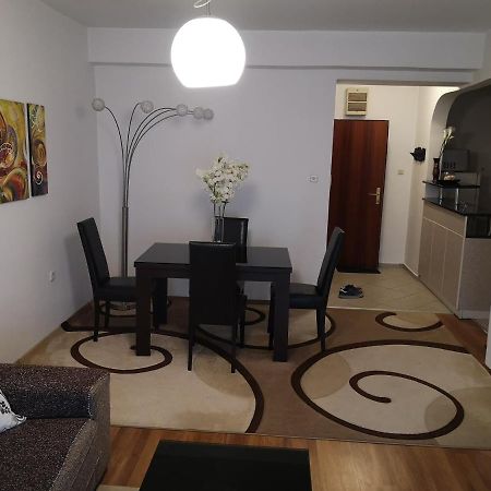 Hello Apartment Üsküp Dış mekan fotoğraf