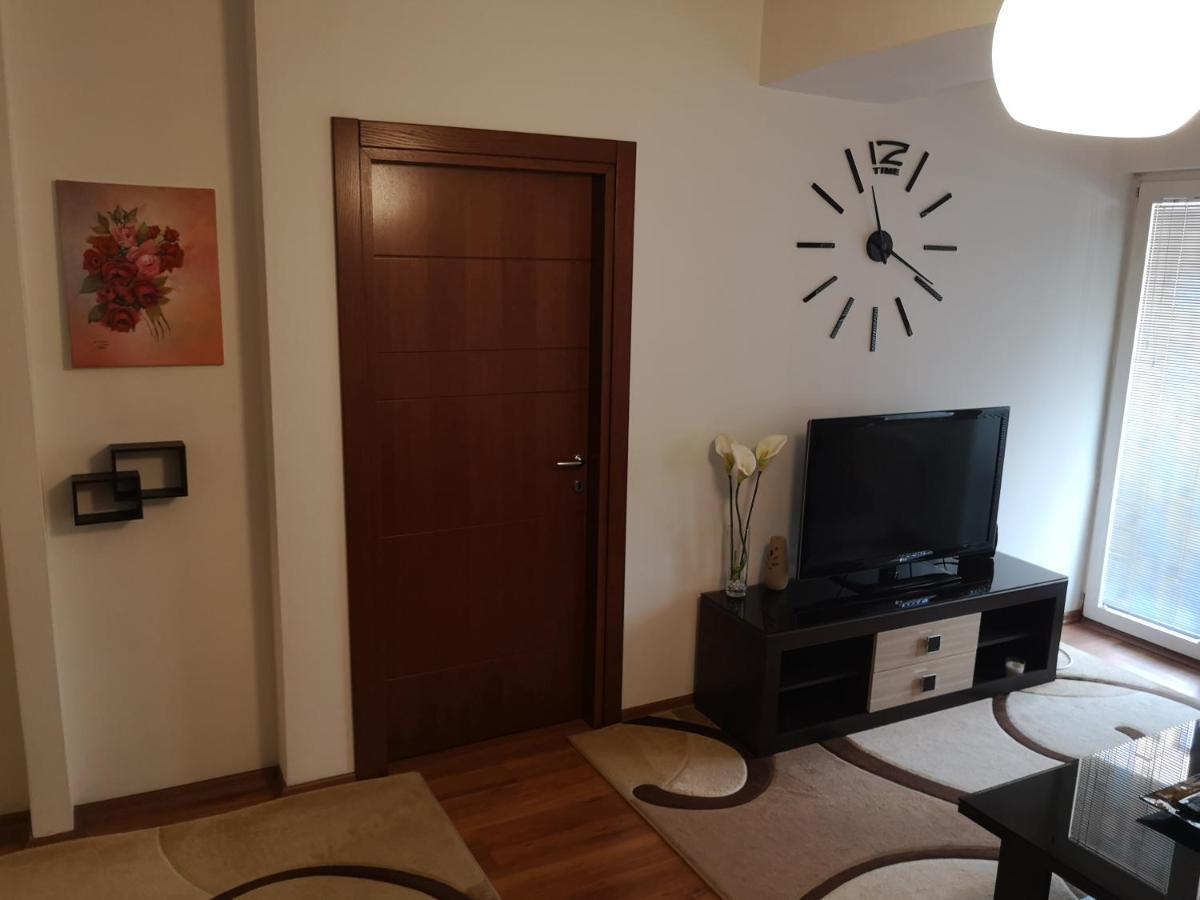 Hello Apartment Üsküp Dış mekan fotoğraf