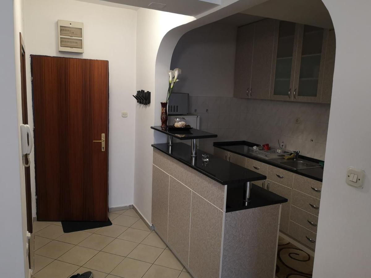 Hello Apartment Üsküp Dış mekan fotoğraf