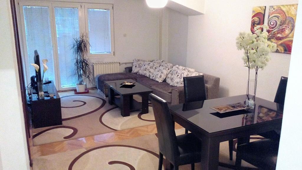 Hello Apartment Üsküp Dış mekan fotoğraf