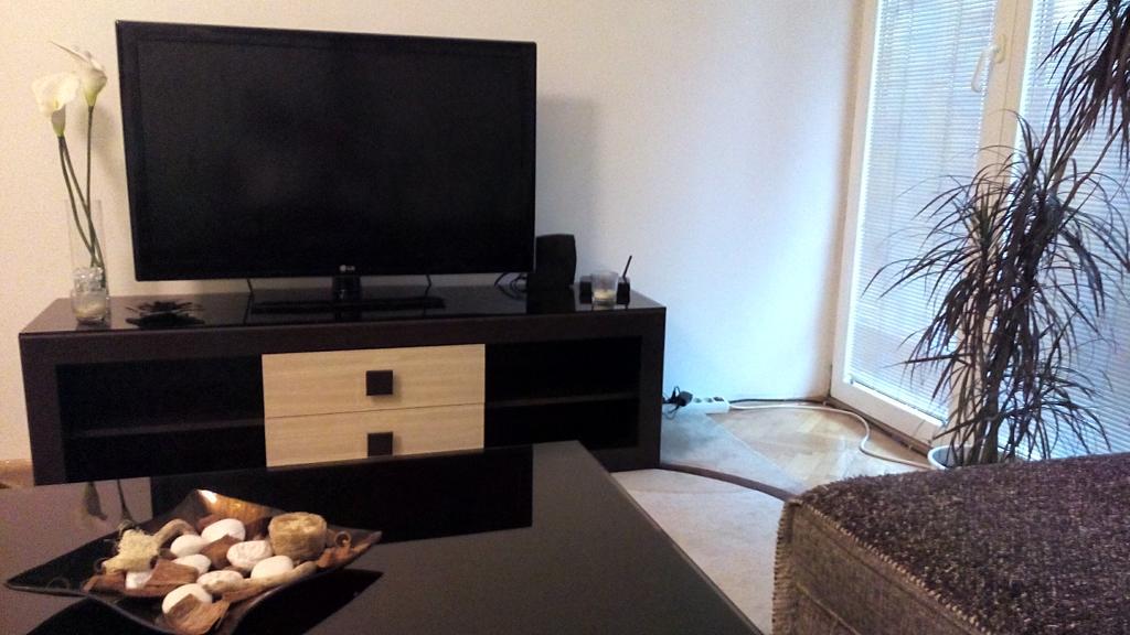 Hello Apartment Üsküp Dış mekan fotoğraf